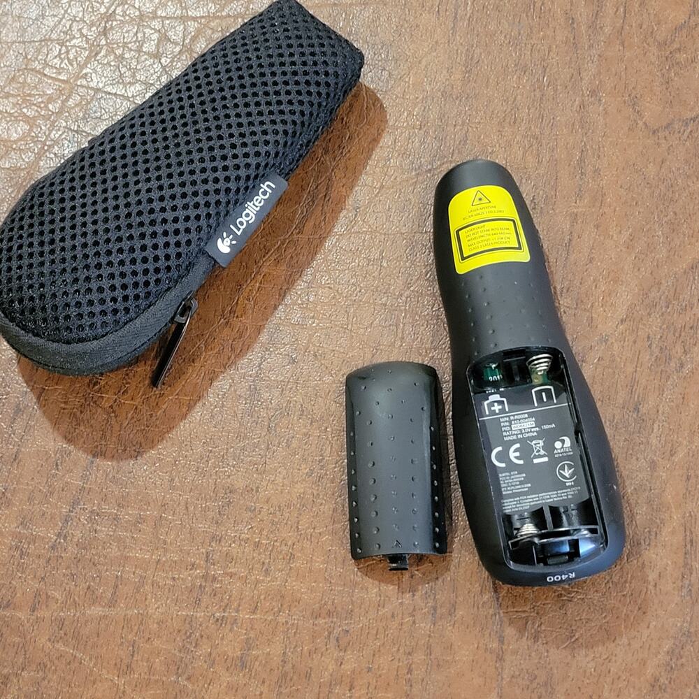 Logitech R400 Remote Wireless Presenter Laser Pointer - Picture 7 of 16